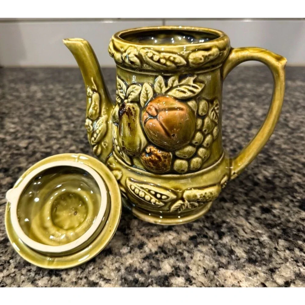 Vtg MCM Tilso Avocado Green Glazed Fruit Motiff Ceramic Tea Pot w Lid Japan